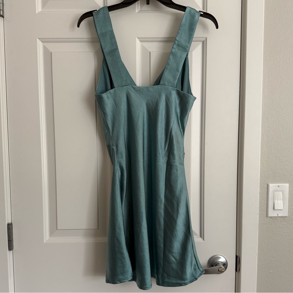 Few Moda kourt Jules Satin Mini Slip Dress - Size S‎ - Turquoise - NWT - Picture 5 of 10